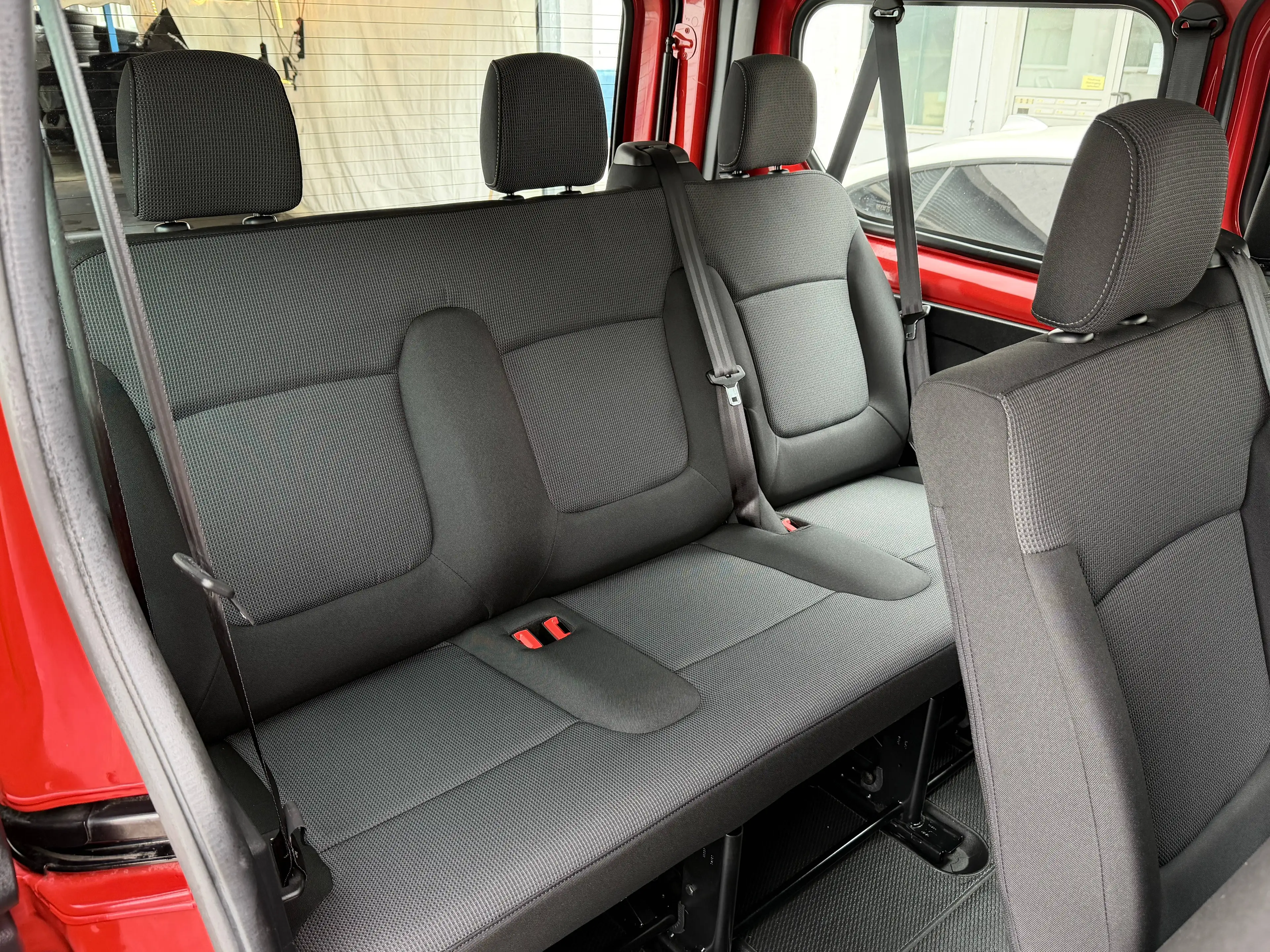 Renault Trafic L1H1 2,8t *9Sitze* Life LED AHK Automatik 2.Hand — photo 10