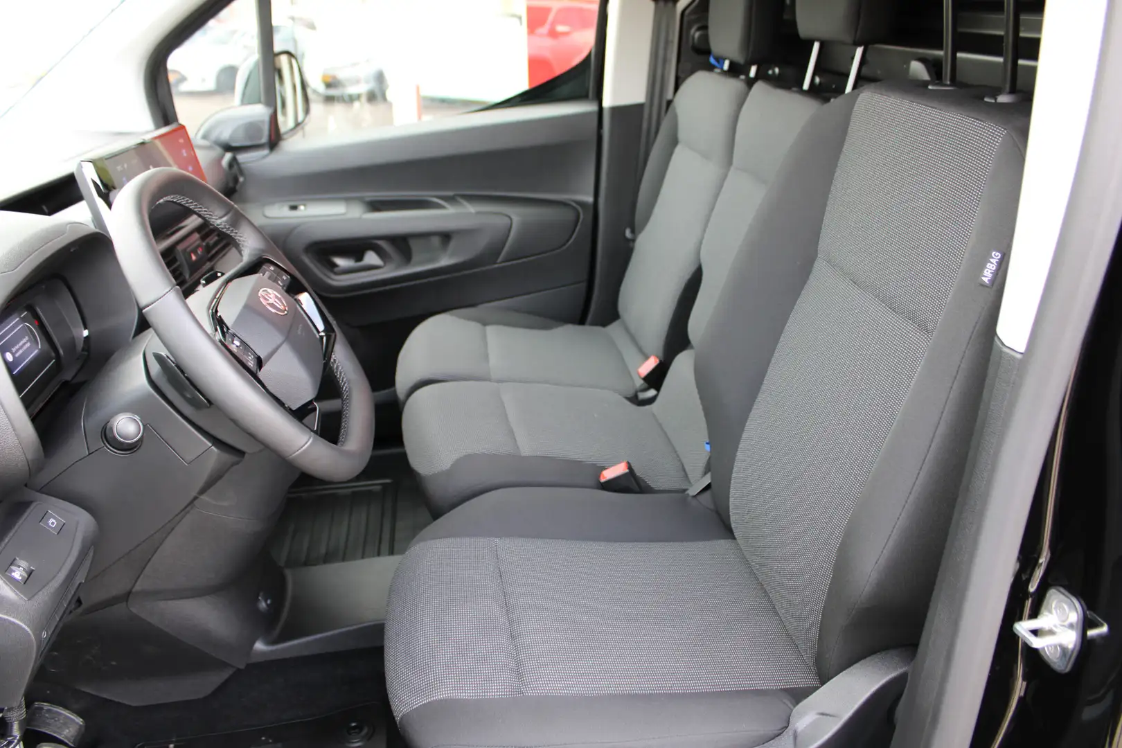 Toyota Proace City Electric Challenger 50 kWh Automaat 136pk | Nieuw Zwart - 2