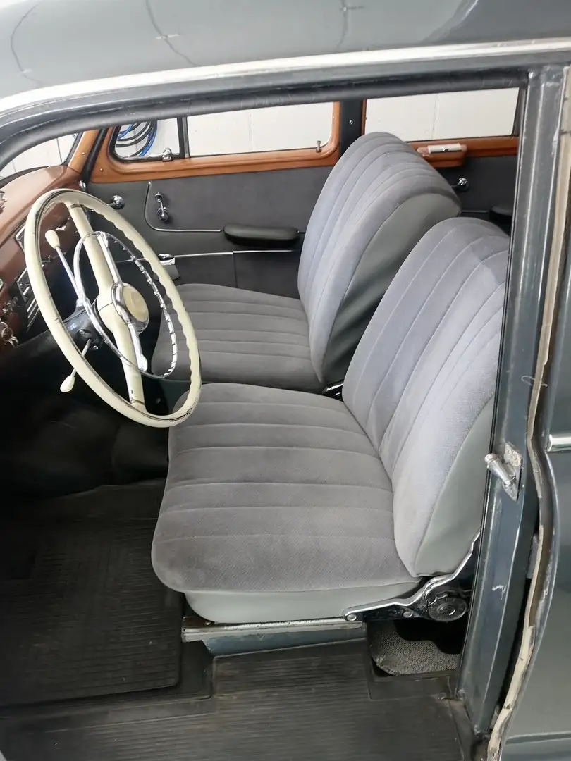 Mercedes-Benz Sonstige Ponton 220 S Grau - 1