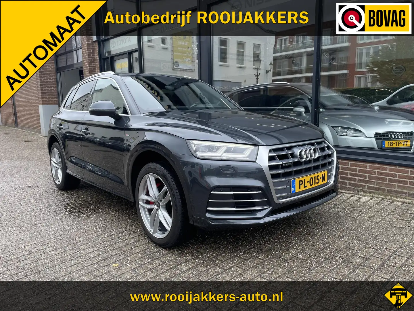 Audi Q5 2.0 TFSI Quattro Launch / S-Line Audi Q5 2.0 TFSI Grau - 1