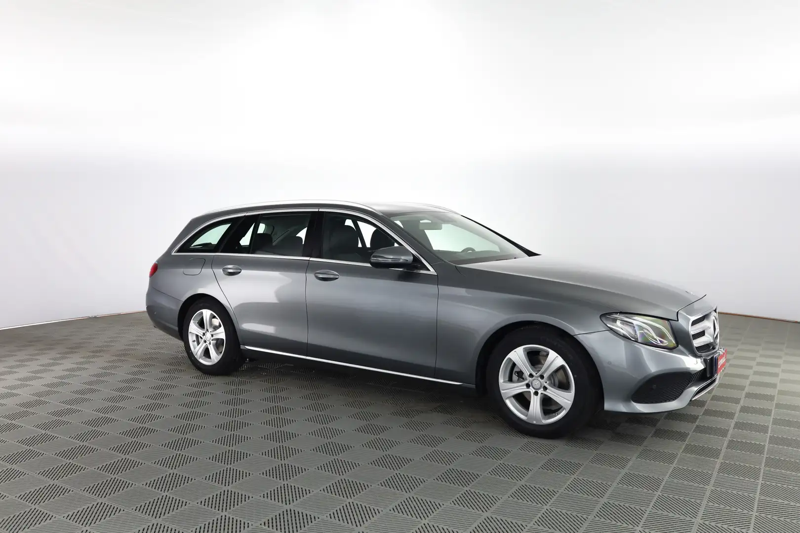 Mercedes-Benz MERCEDES E 220 d S.W. Auto Exclusive Grigio - 2