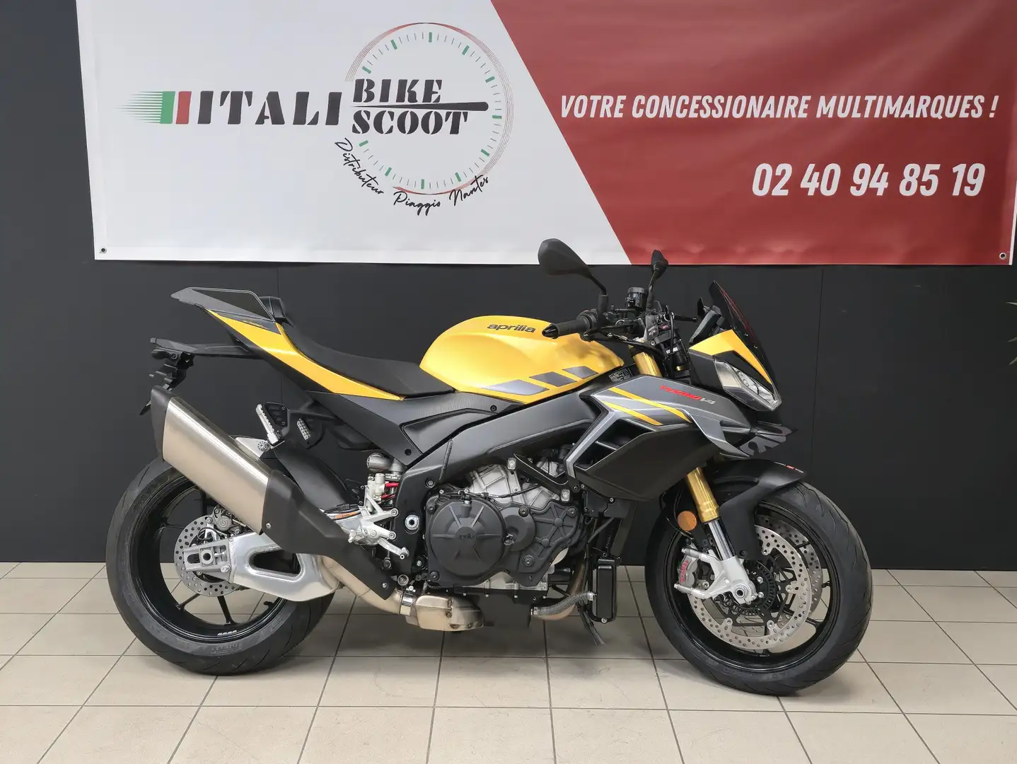 Aprilia Tuono Galben - 1