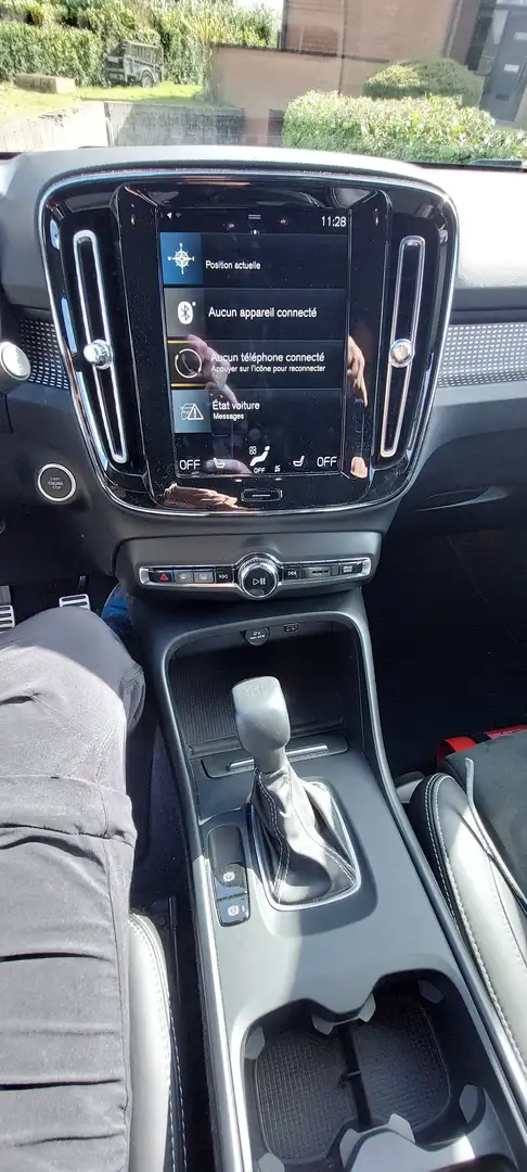 Volvo XC40 1.5 T2 R-Design Zwart - 2