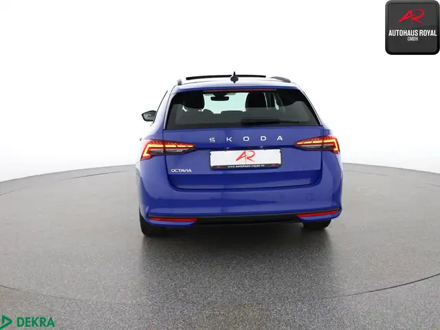 Skoda Octavia view 4
