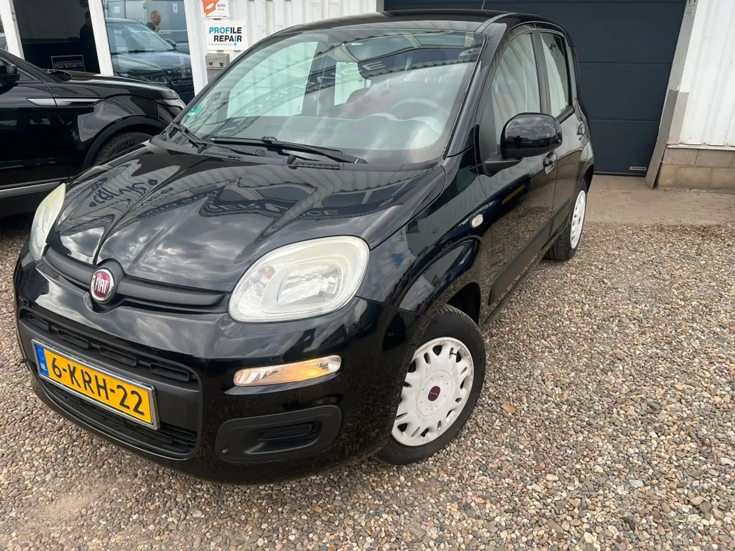 Fiat Panda 0.9 TwinAir Ed. Cool Zwart - 1