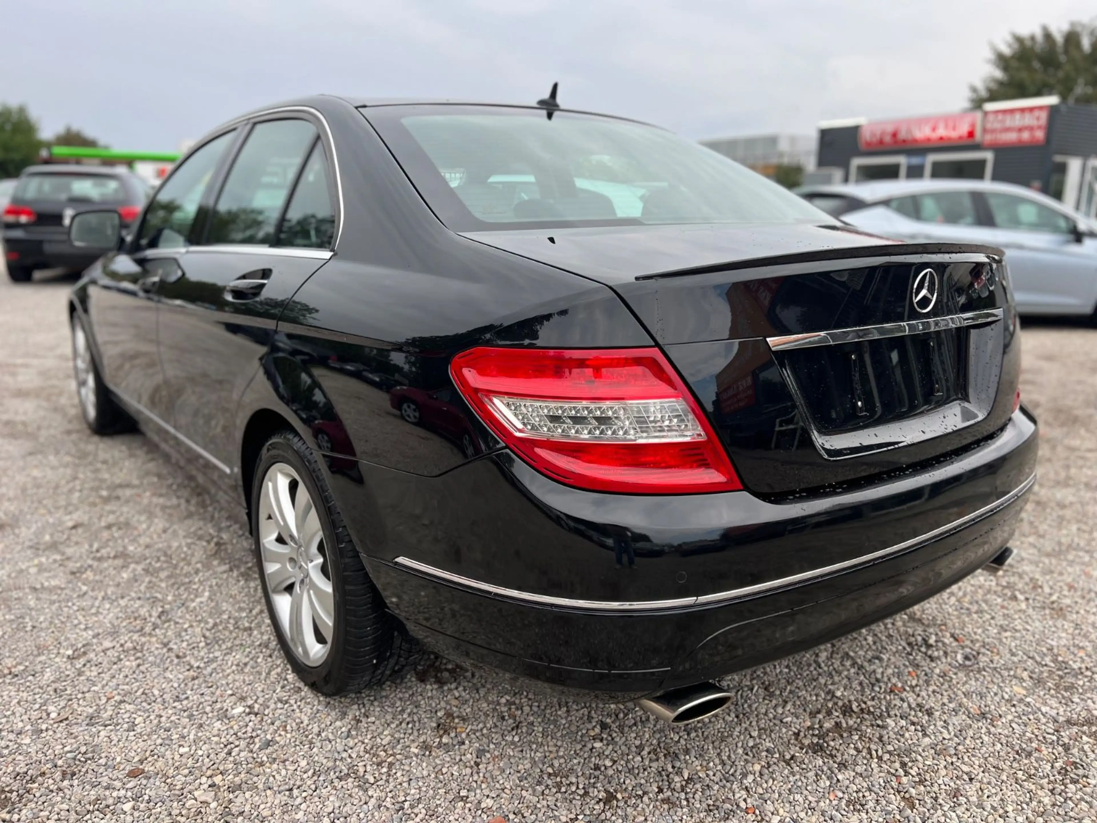 Mercedes-Benz C 350 Limousine - AUTOMATIK - TÜV 07.2027 — photo 3