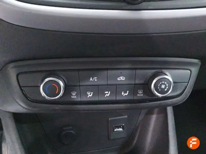 Opel Crossland 2021, foto 23