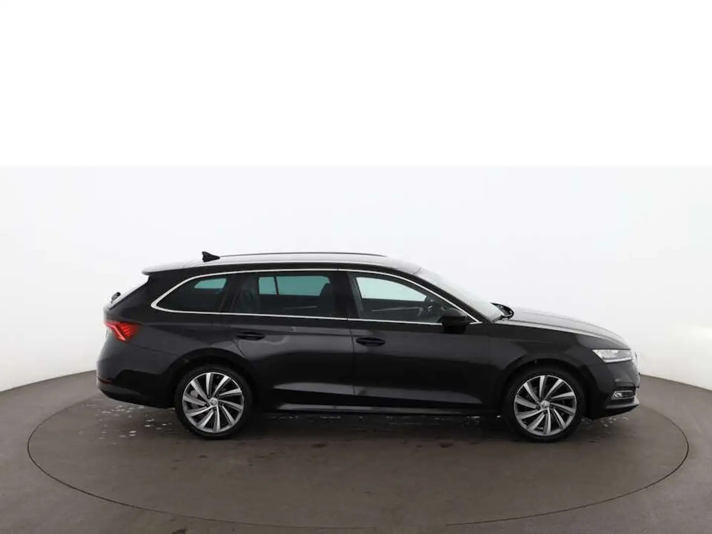 Skoda Octavia Combi 2.0 TDI Style 4x4 Aut LED AHK RADAR Nero - 2