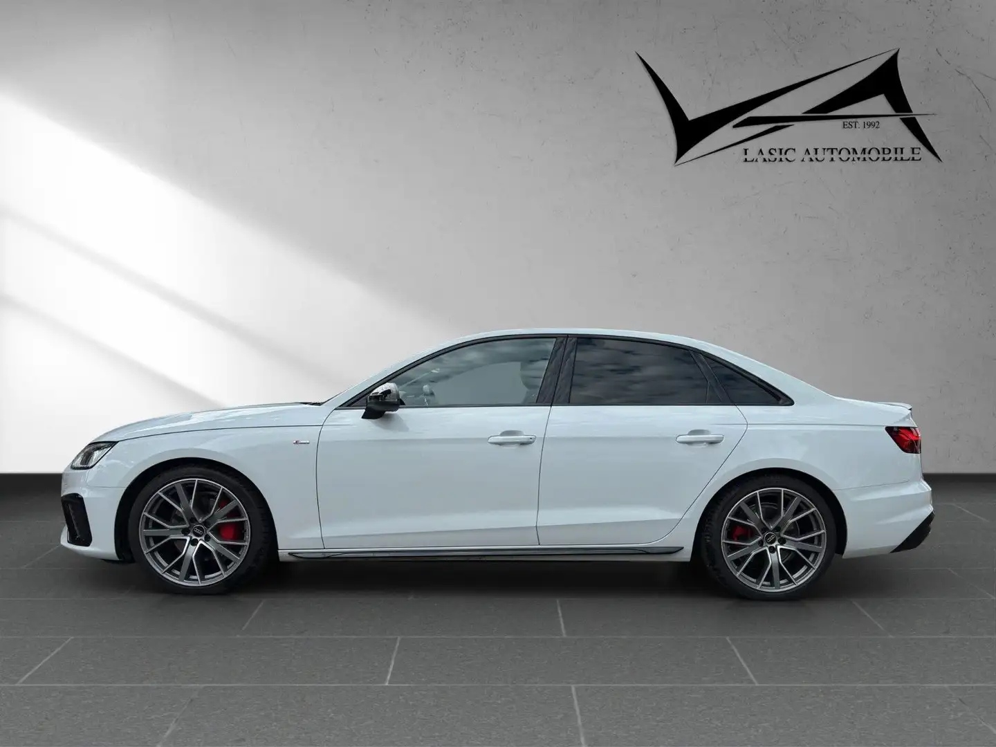 Audi A4 Lim. 40 TDI S line competition plus Blanc - 2