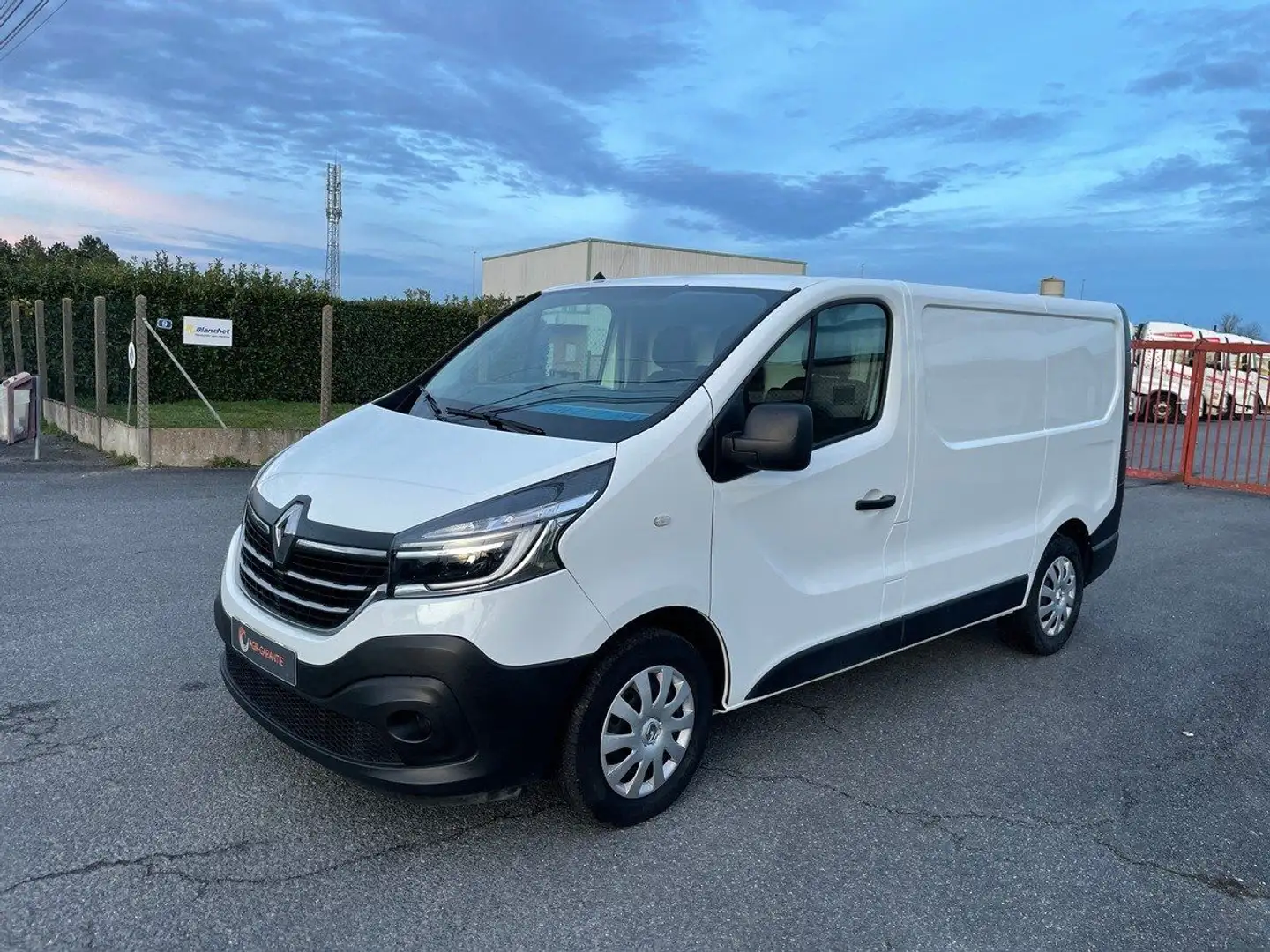 Renault Trafic 1.6 dci 95 cv ct ok garantie 12 mois Blanc - 1