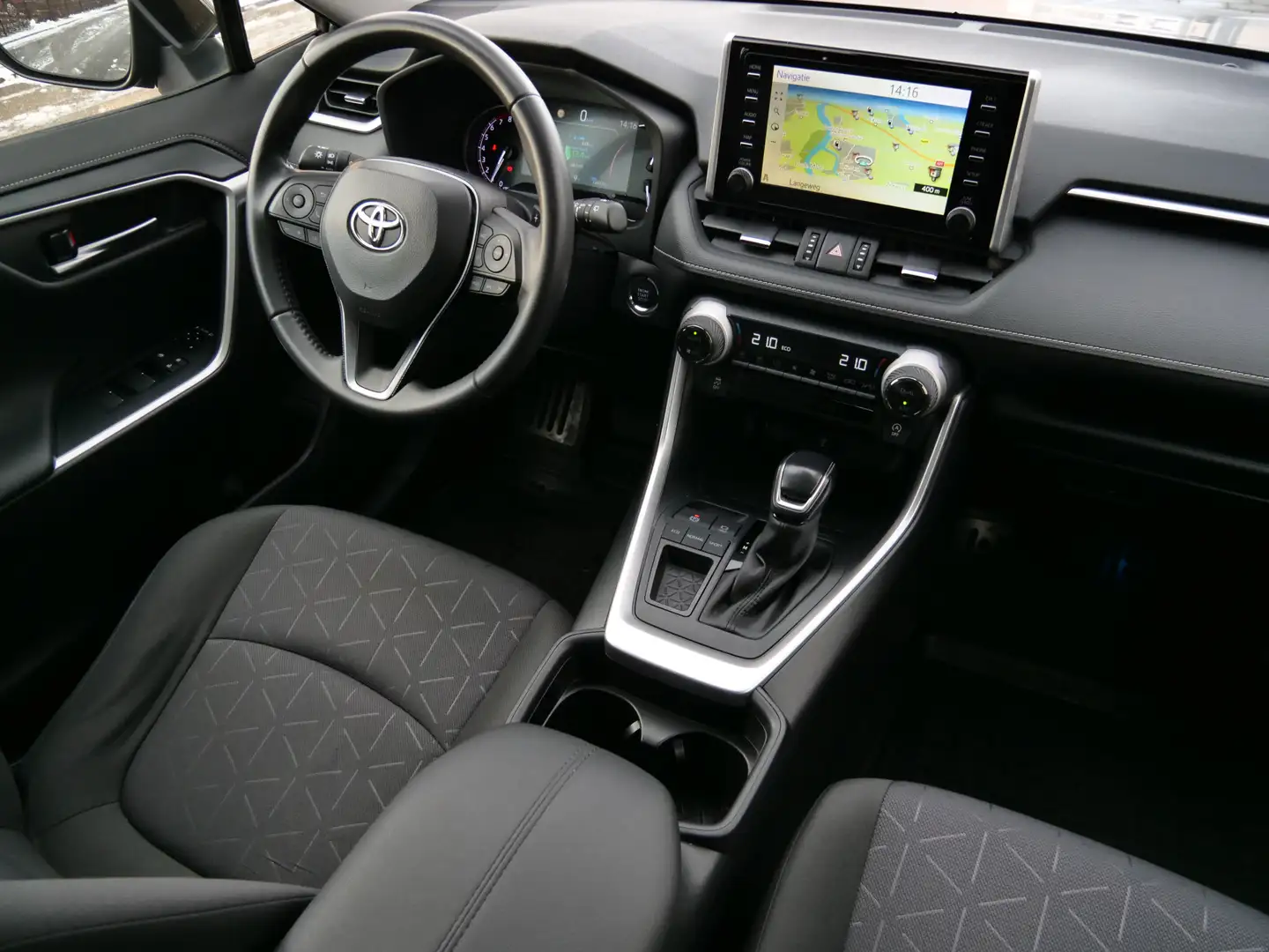 Toyota RAV 4 2.0 VVT-iE Dynamic 176 Pk Automaat Navigatie / DAB Grau - 2