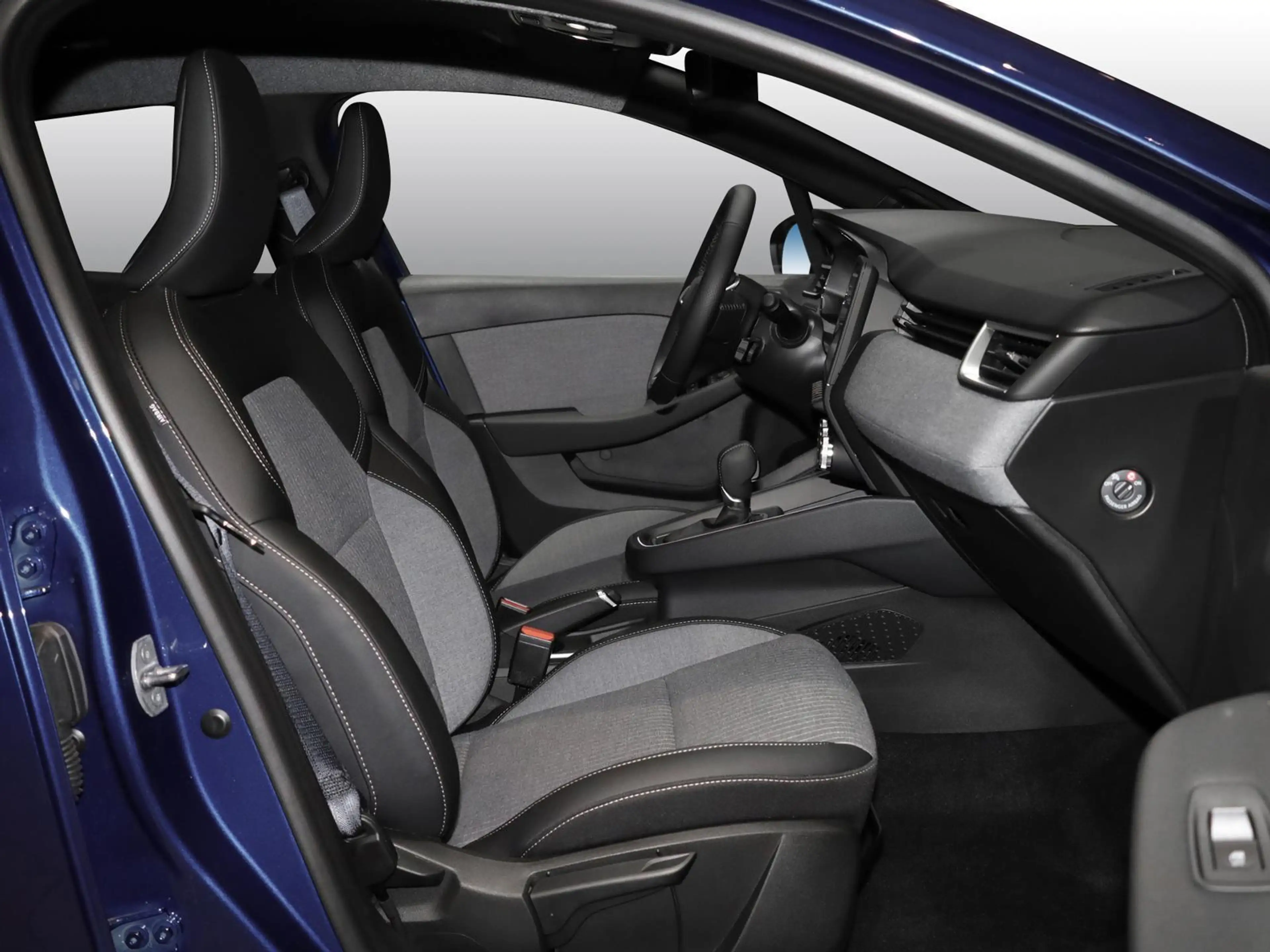 Renault Clio TCe90 Techno AT NAVI SHZ LHZ RFK Keyless — photo 3