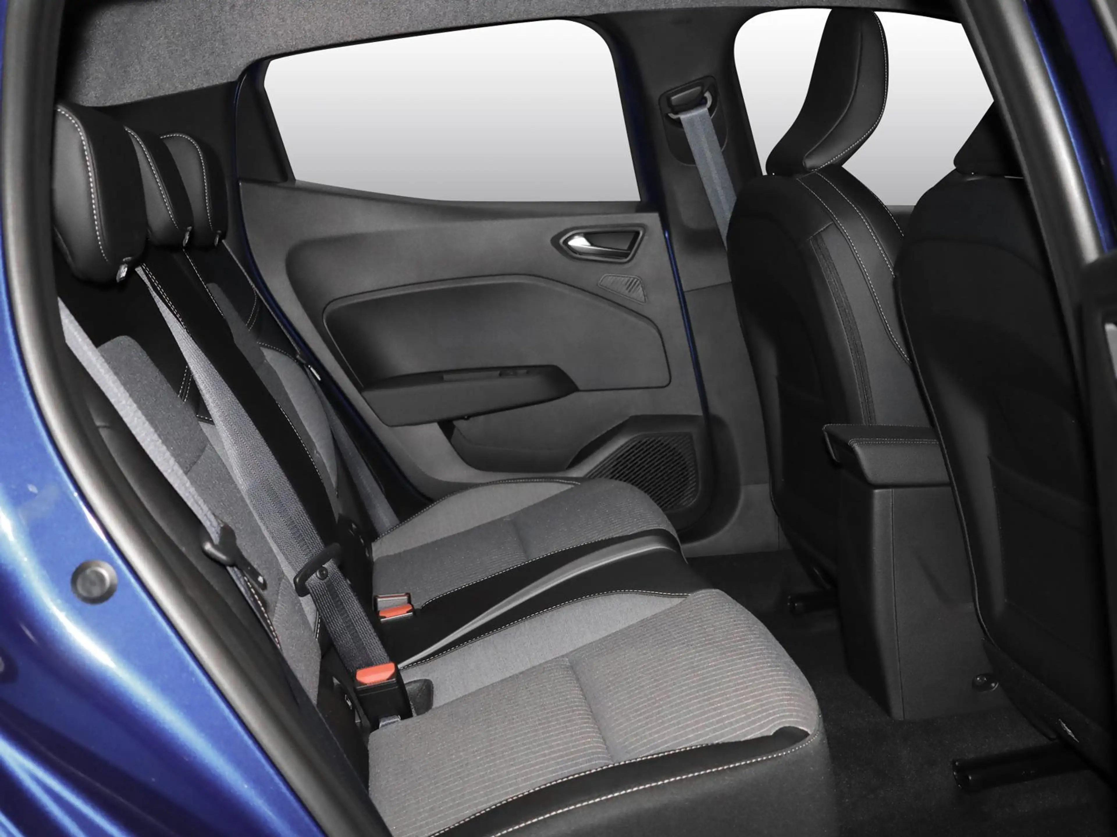 Renault Clio TCe90 Techno AT NAVI SHZ LHZ RFK Keyless — photo 4