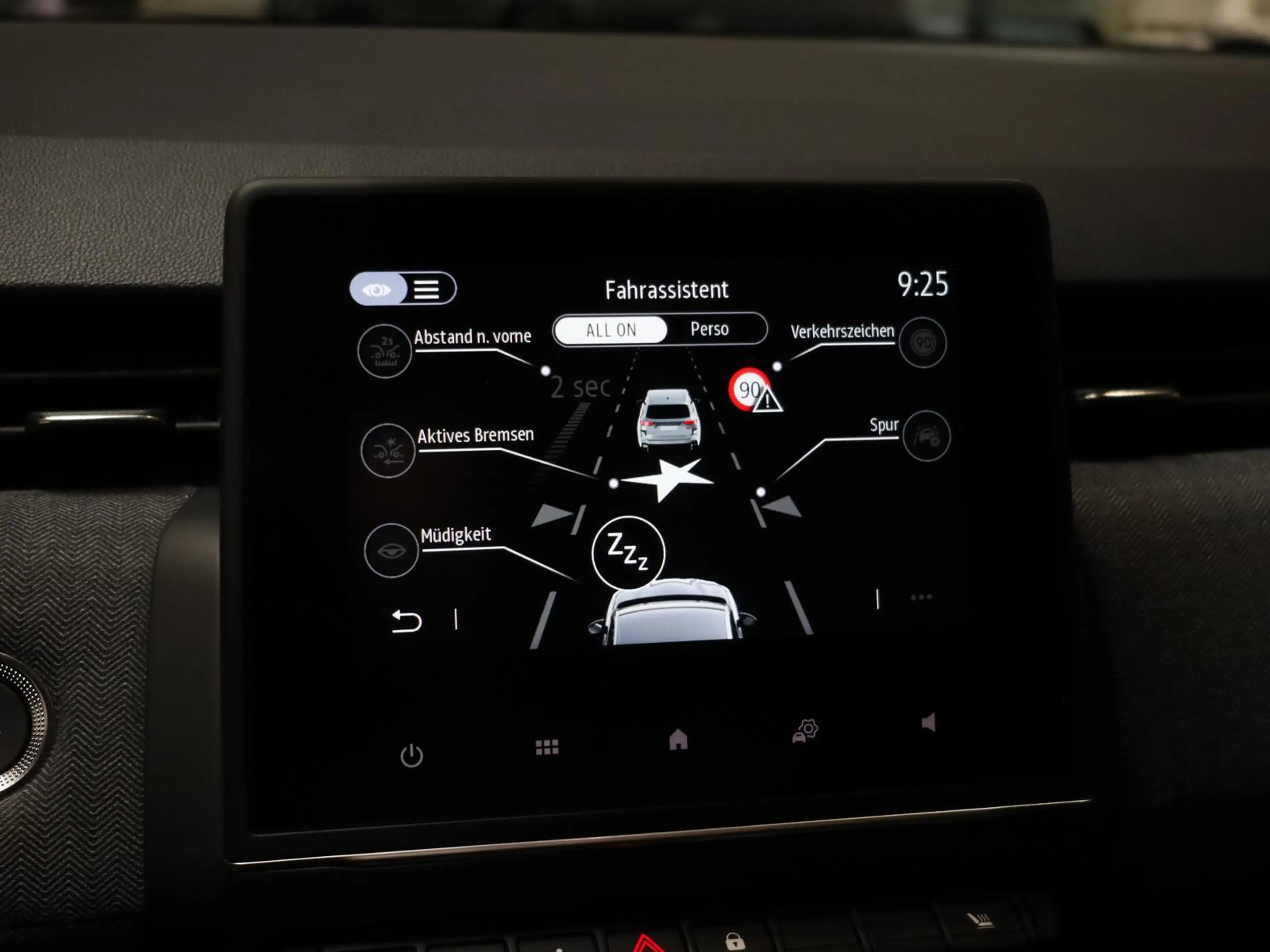 Renault Clio TCe90 Techno AT NAVI SHZ LHZ RFK Keyless — photo 13