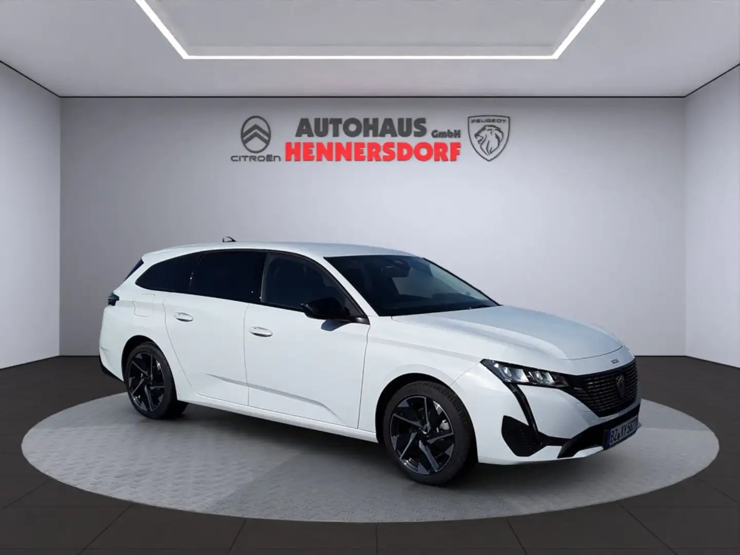 Peugeot 308 SW BlueHDi 130 EAT8 Allure Pack Weiß - 2