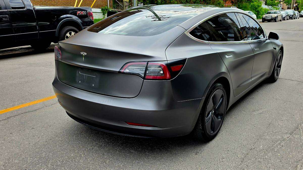 2018 Tesla Model 3 alt 3