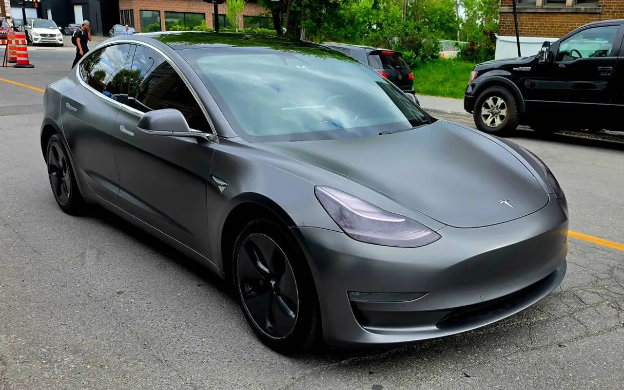 Tesla Model 3 fotografie Tesla Model 3