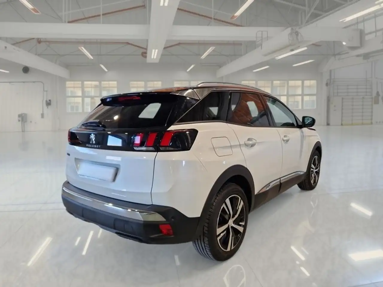 Peugeot 3008 BLUEHDI 130 EAT8 SES ALLURE SUV, миниатюра 4