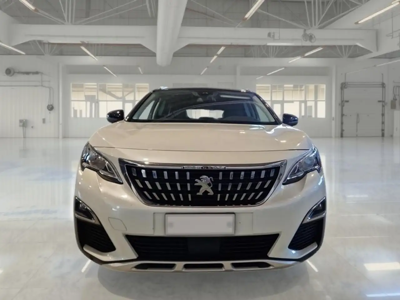 Peugeot 3008 BLUEHDI 130 EAT8 SES ALLURE SUV, миниатюра 2