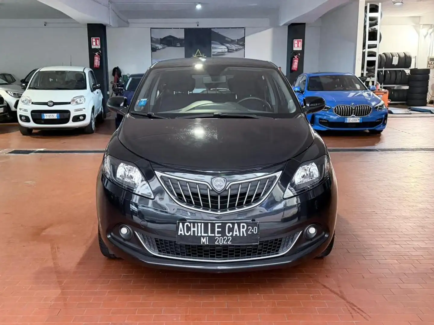 Lancia Ypsilon 1.0 firefly hybrid Gold *PREZZO REALE NO VINCOLI* Schwarz - 2