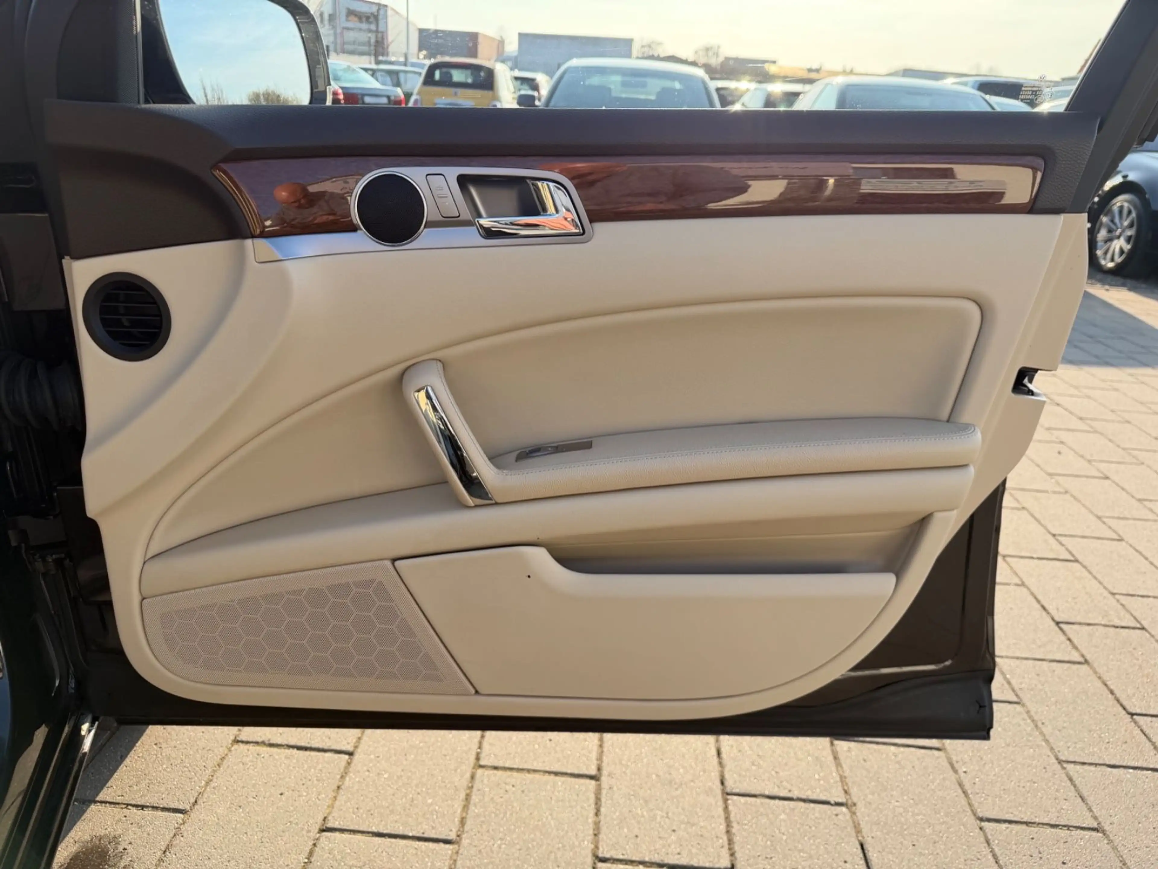 Volkswagen Phaeton V8 5-Sitzer 4Motion*KAMERA*NAVI*LEDER* — photo 12