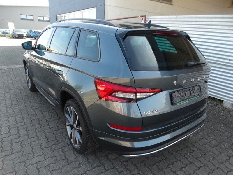 Skoda Kodiaq Sportline 2.0 TSI DSG 4x4 — photo 6