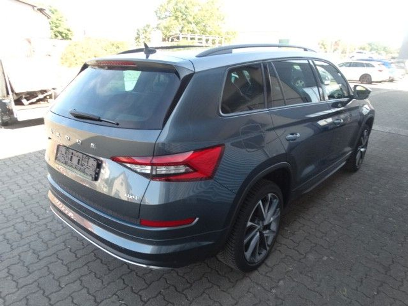 Skoda Kodiaq Sportline 2.0 TSI DSG 4x4 — photo 4
