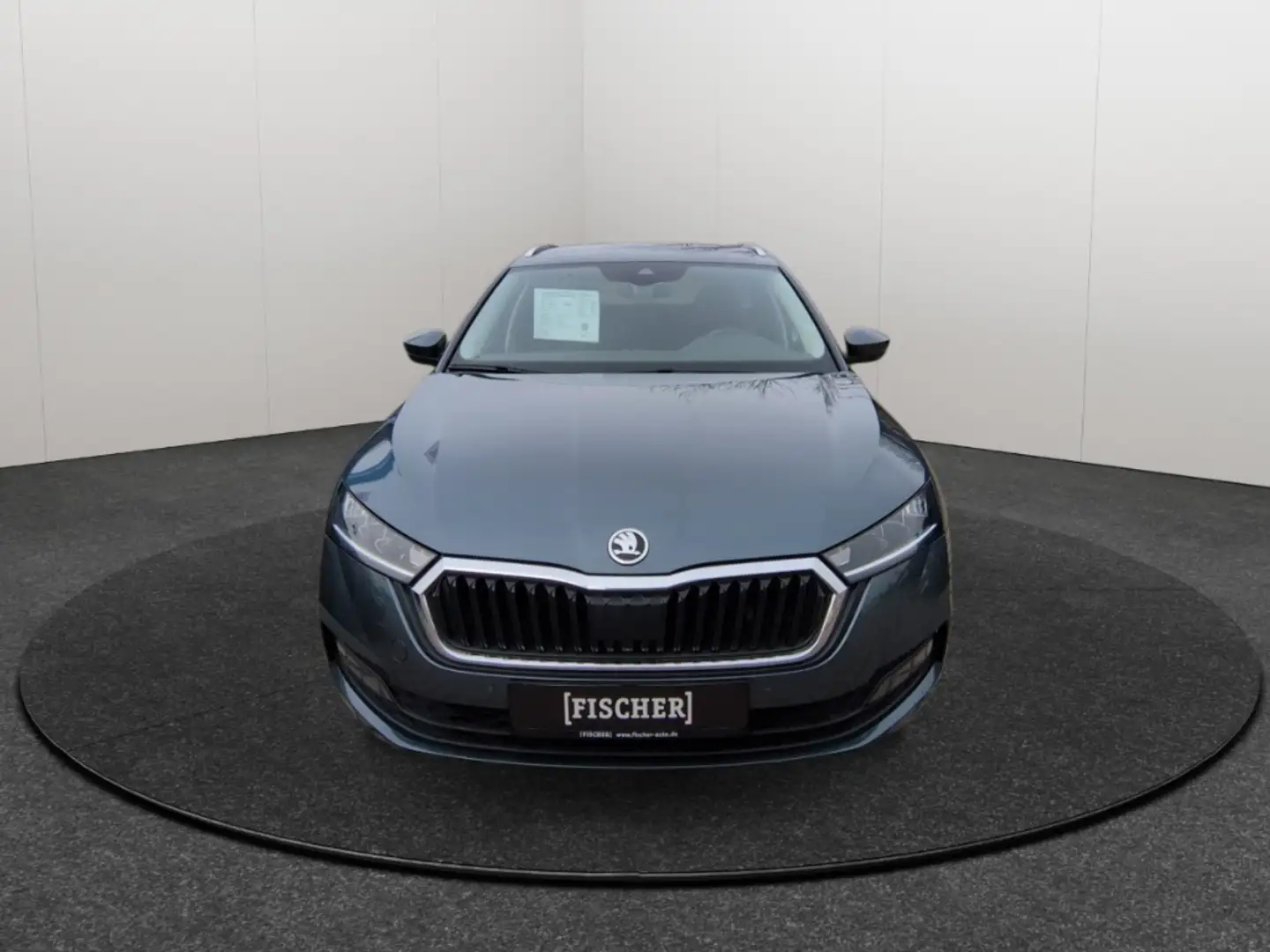 Skoda Octavia Combi 1.0TSI e-TEC DSG Ambition LED Navi Rear View Grau - 2