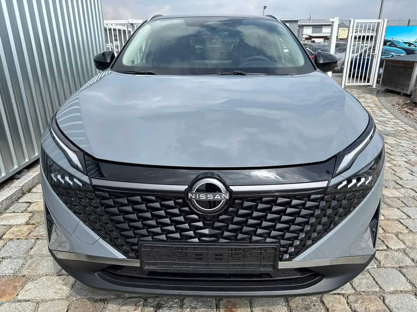 Nissan Qashqai N-Connecta 1.3 DIG-T Mild Hybrid Automatik 158 ... Grau - 2