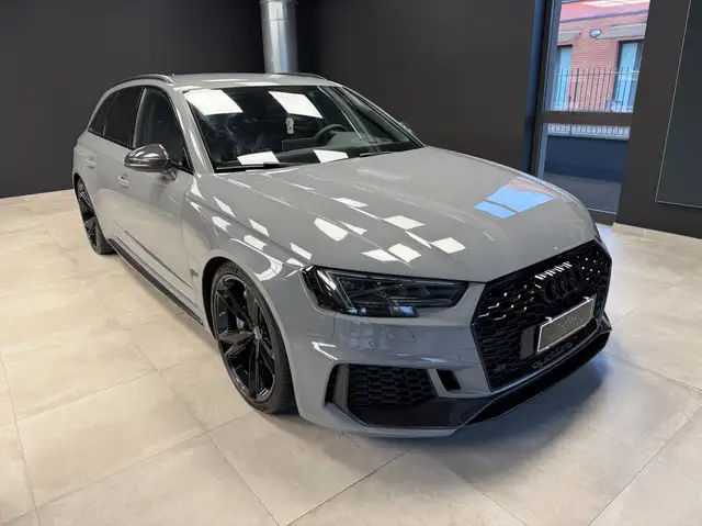 Audi RS4