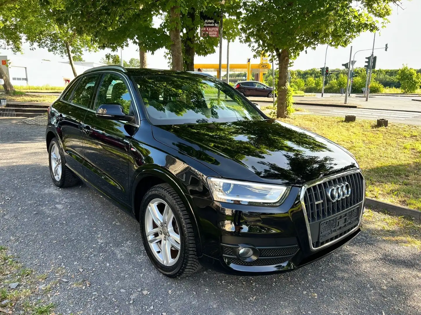 Audi Q3 2.0TDI quattro S line Sport/Plus/BiXenon/Navi Schwarz - 1