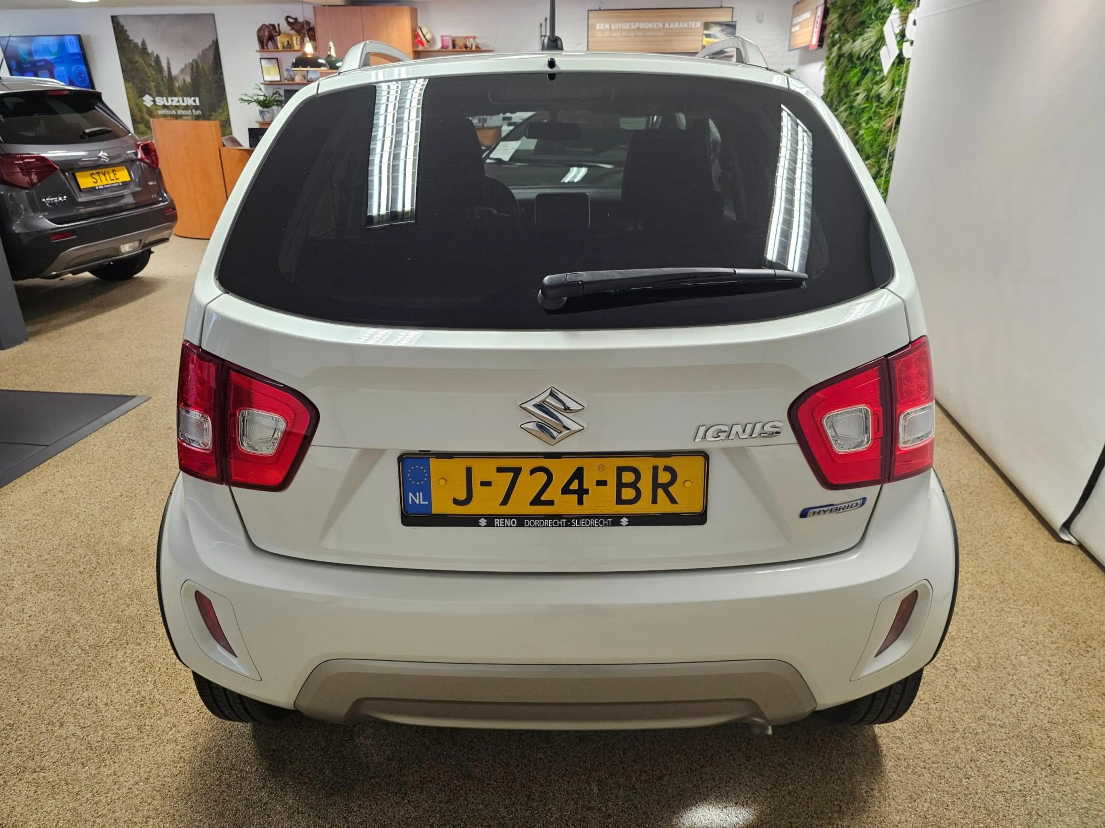 Suzuki Ignis 1.2 Smart Hybrid Select — photo 8