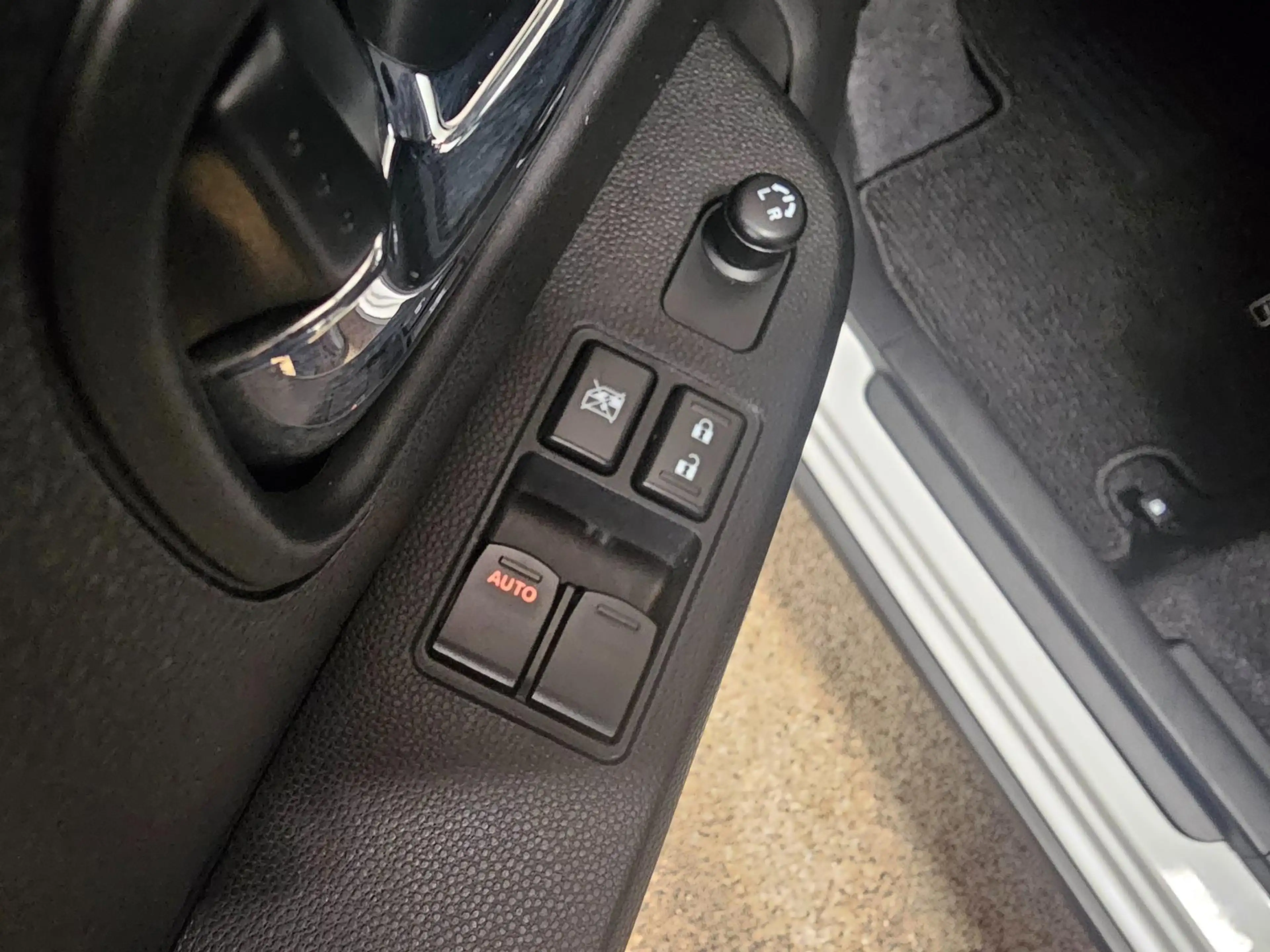 Suzuki Ignis 1.2 Smart Hybrid Select — photo 12