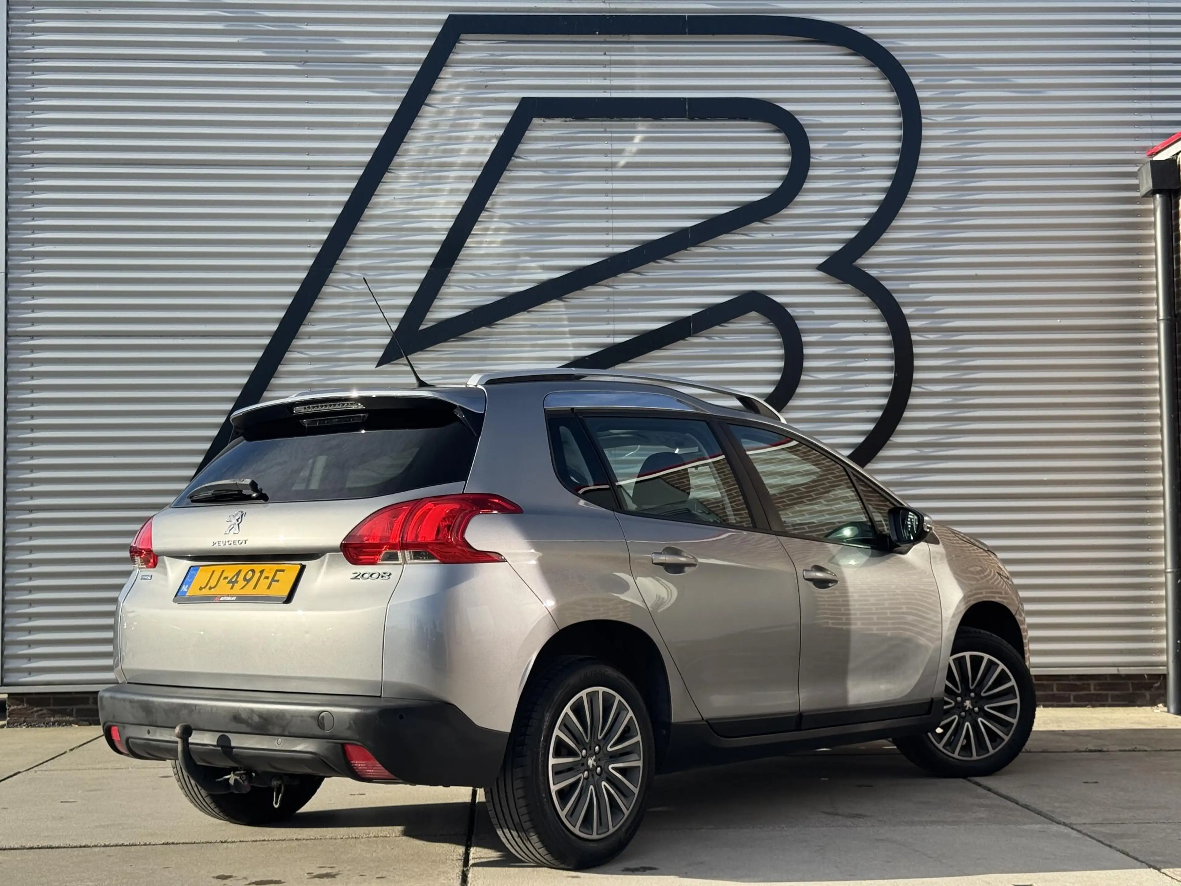 Peugeot 2008 1.2 PureTech Blue Lion Navi|Pano|Airco|Cruise|Trek — photo 3