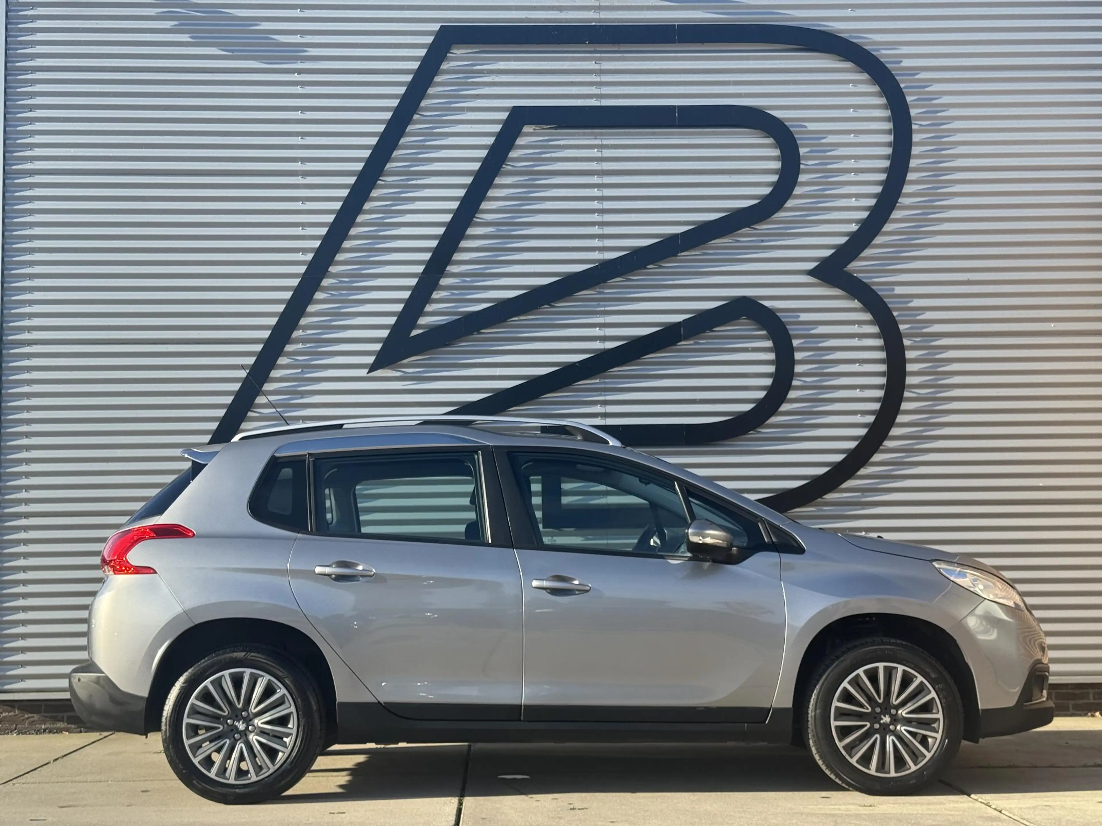 Peugeot 2008 1.2 PureTech Blue Lion Navi|Pano|Airco|Cruise|Trek — photo 10