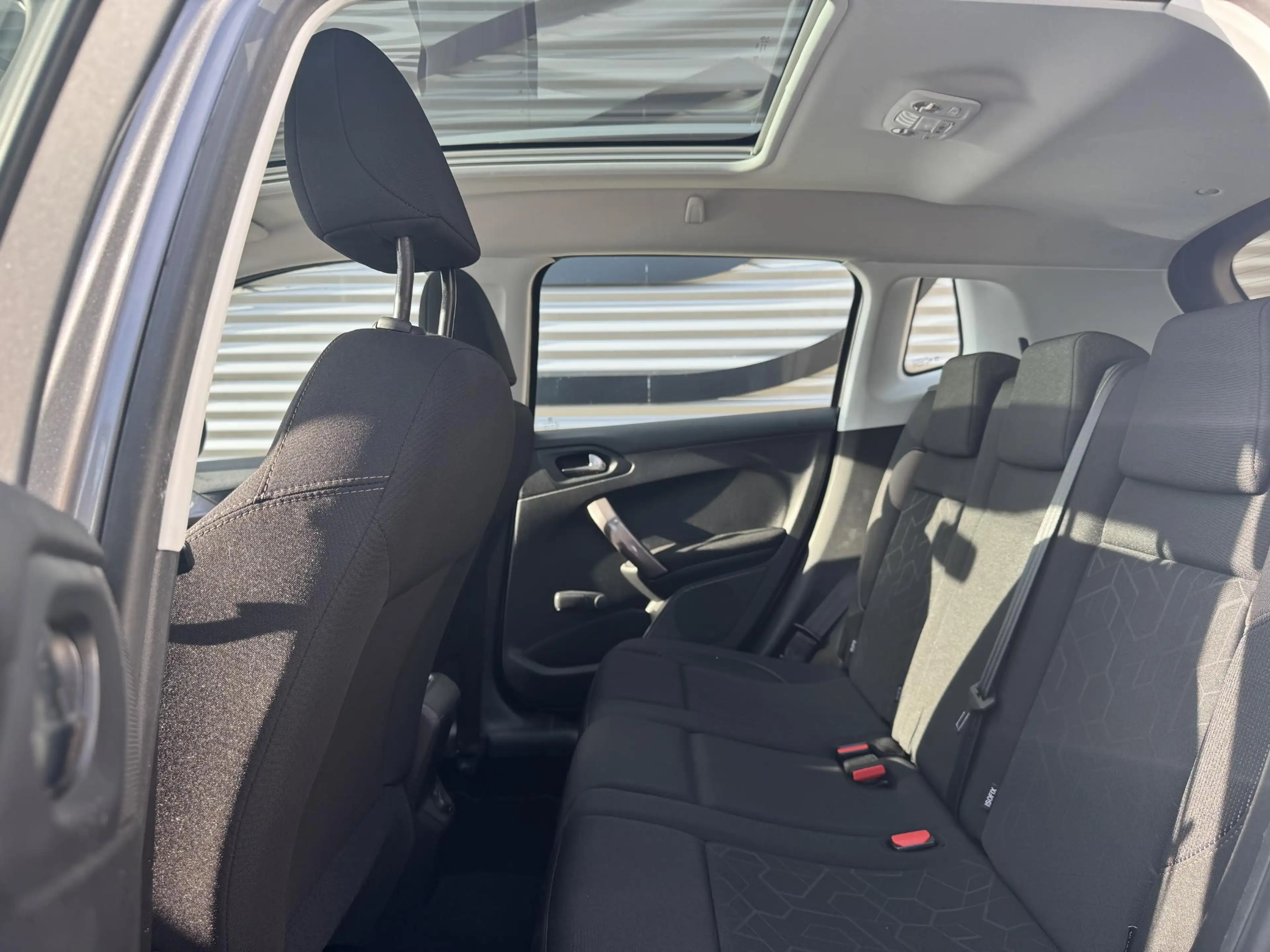 Peugeot 2008 1.2 PureTech Blue Lion Navi|Pano|Airco|Cruise|Trek — photo 9