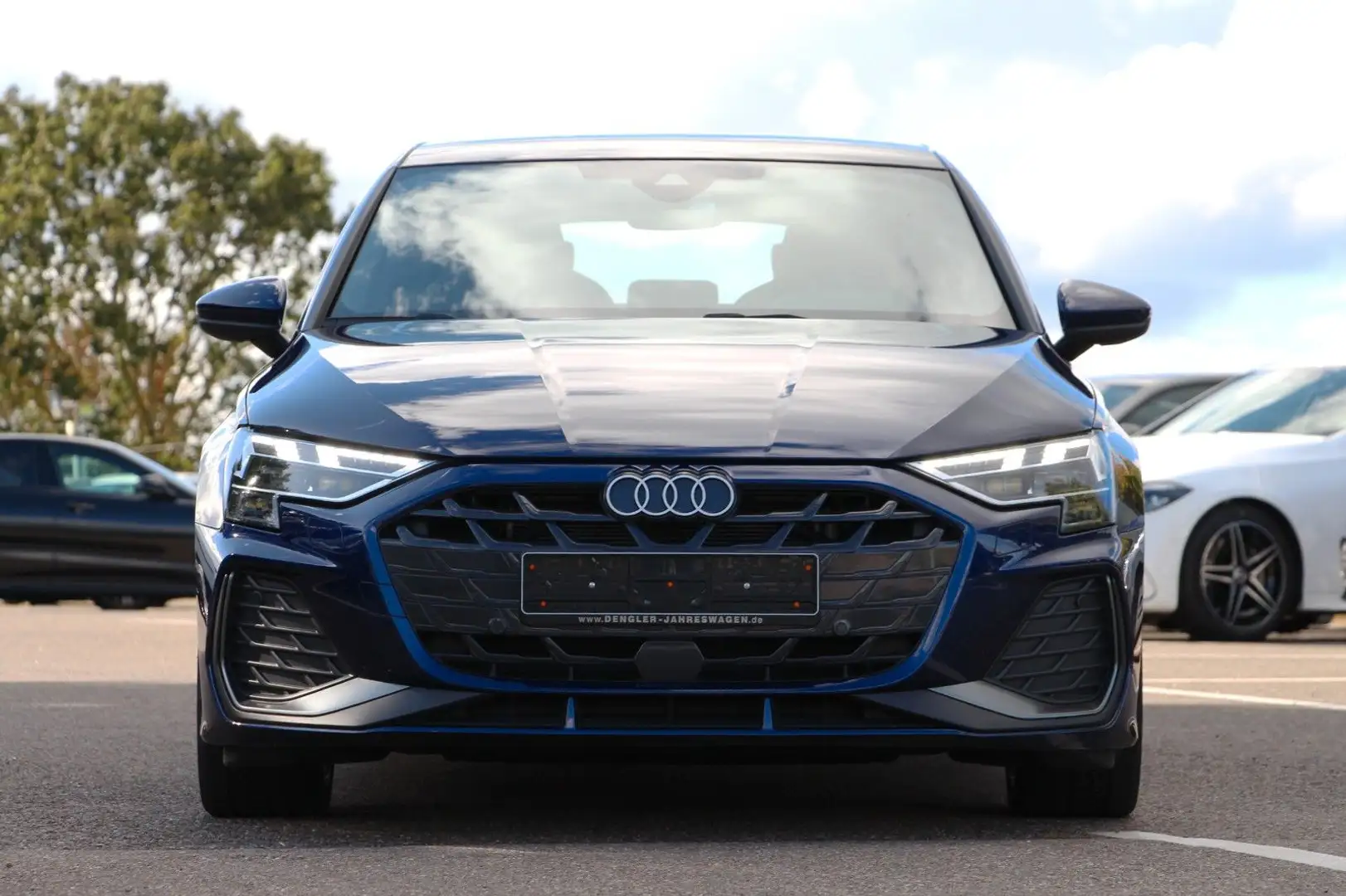 Audi A3 Sportback 35 TFSI S line Bleu - 2