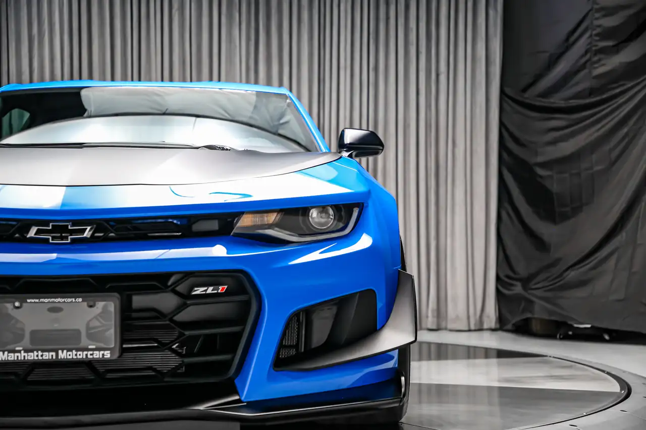 Chevrolet Camaro снимка Chevrolet Camaro