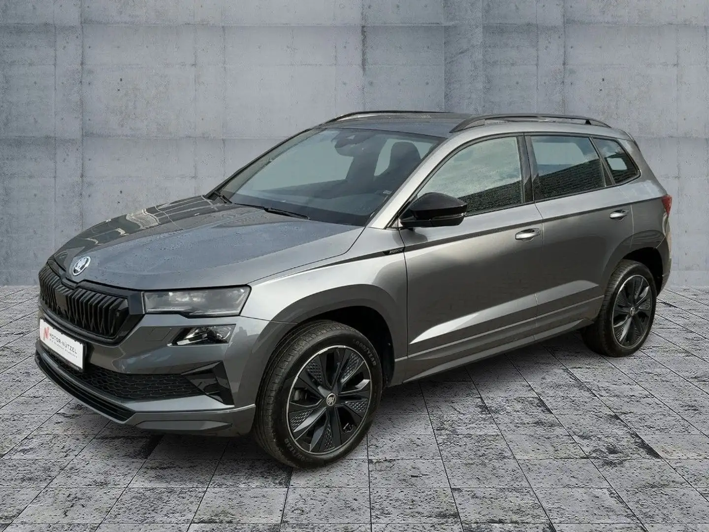 Skoda Karoq 1.5 TSI DSG SPORTLINE MATRIX+NAVI+ACC+18" Grau - 2
