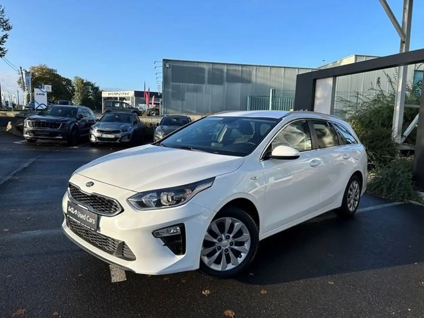 Kia Ceed SW / cee'd SW must 1.4 Blanc - 1