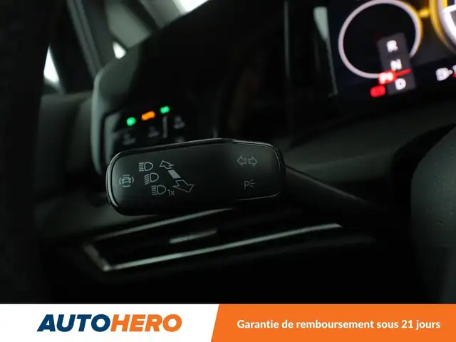 Volkswagen Golf view 29