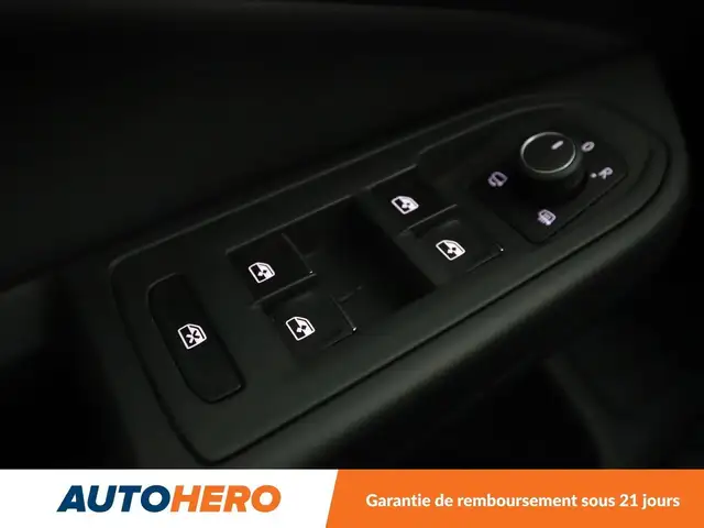 Volkswagen Golf view 30