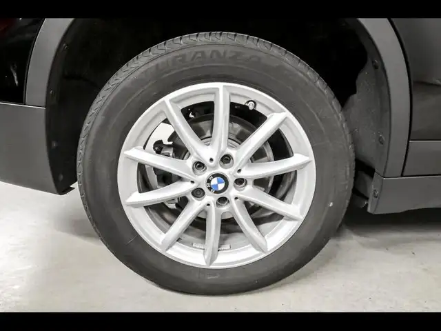 BMW X1 view 8