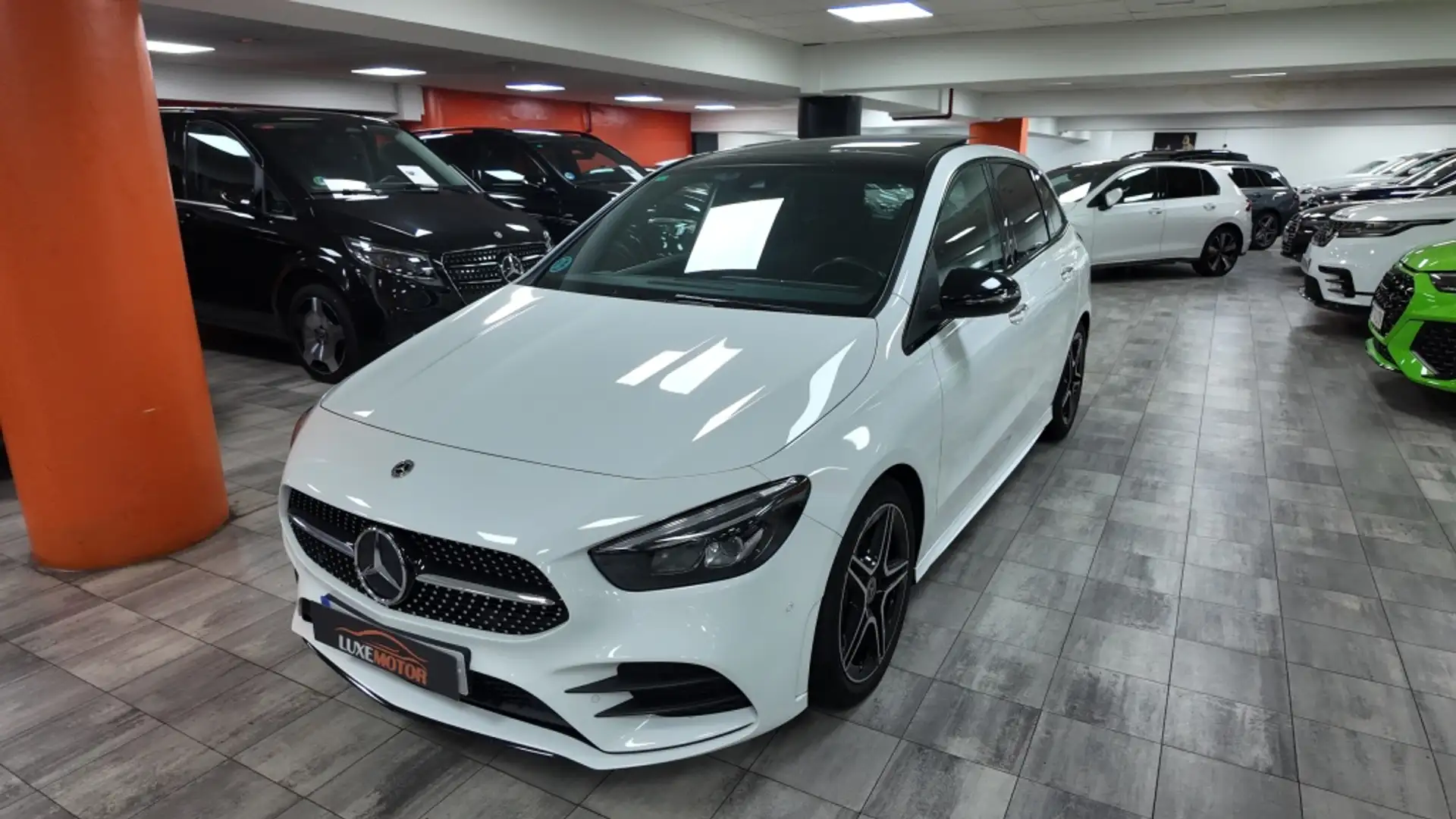 Mercedes-Benz B 180 180d 8G-DCT Blanco - 1