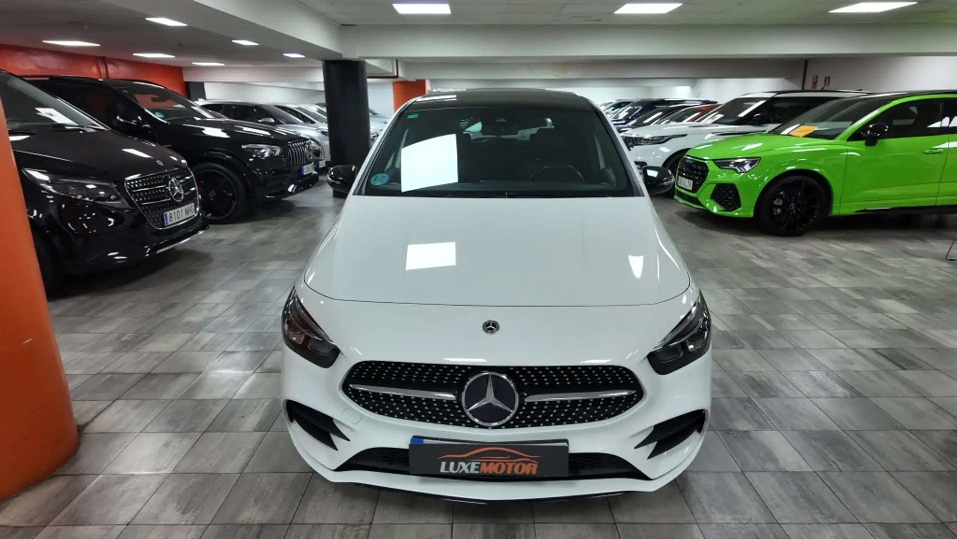 Mercedes-Benz B 180 180d 8G-DCT Blanco - 2