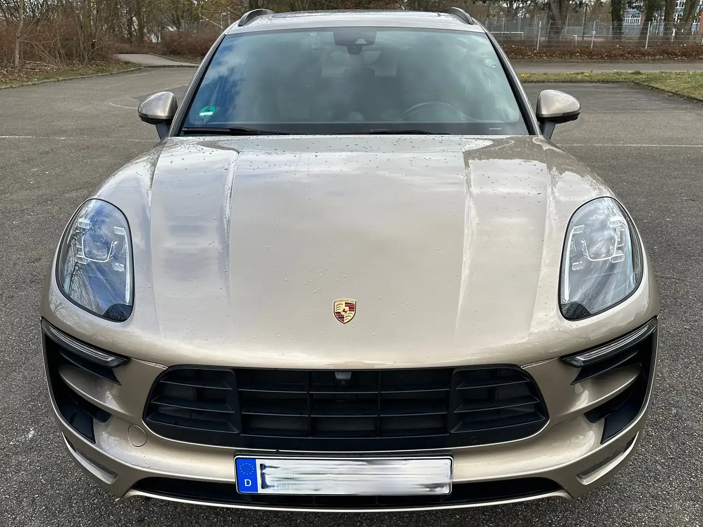 Porsche Macan Macan+GTS+PDK Gold - 1