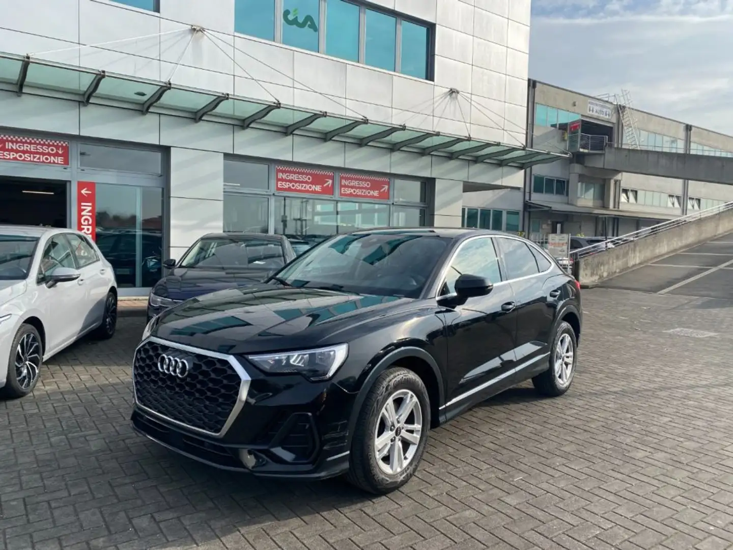 Audi Q3 SPB 35 TFSI S tronic Business Plus Nero - 1