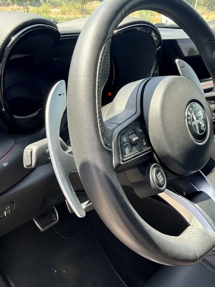 Alfa Romeo Tonale 2025