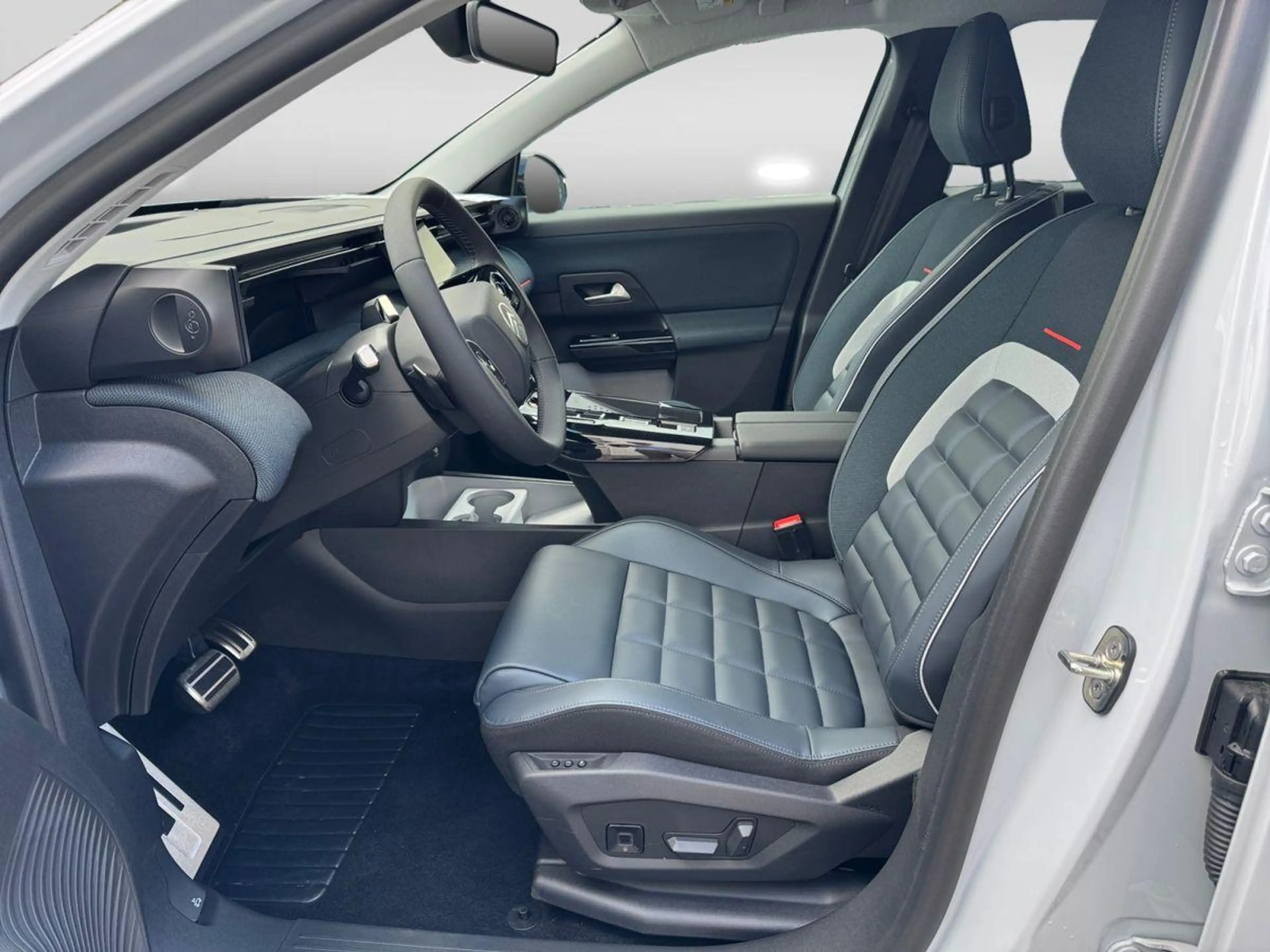 Citroen C5 Aircross 145 Hybrid MAX — photo 6