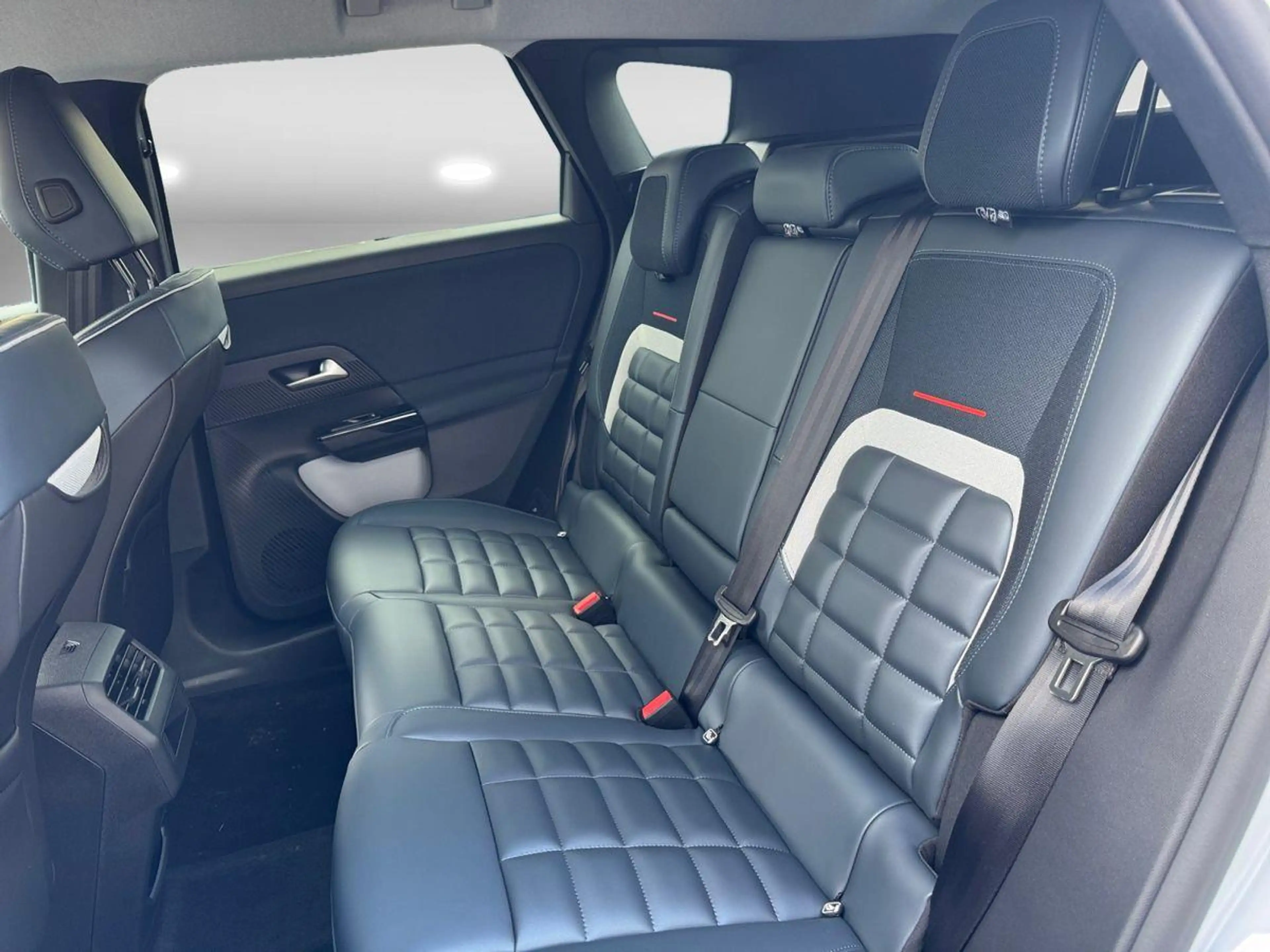 Citroen C5 Aircross 145 Hybrid MAX — photo 7